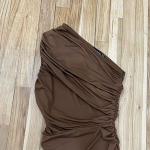 PLT side cinch brown midi dress. Size 6.